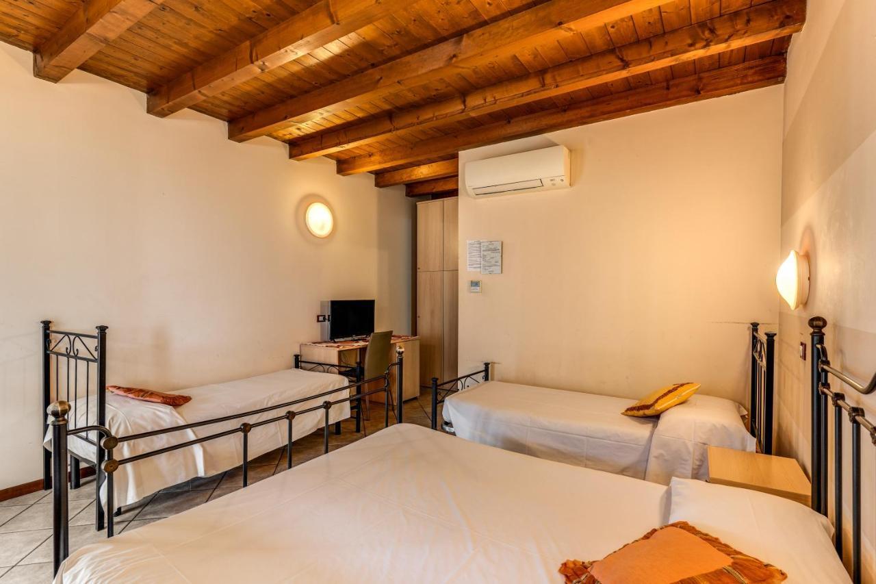 Agriturismo Pozzo Fiorito Castiglione Delle Stiviere Bagian luar foto
