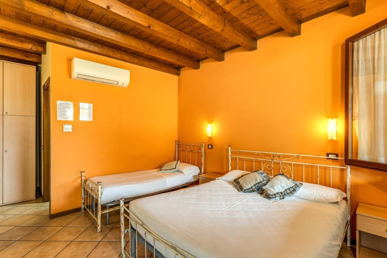 Agriturismo Pozzo Fiorito Castiglione Delle Stiviere Bagian luar foto