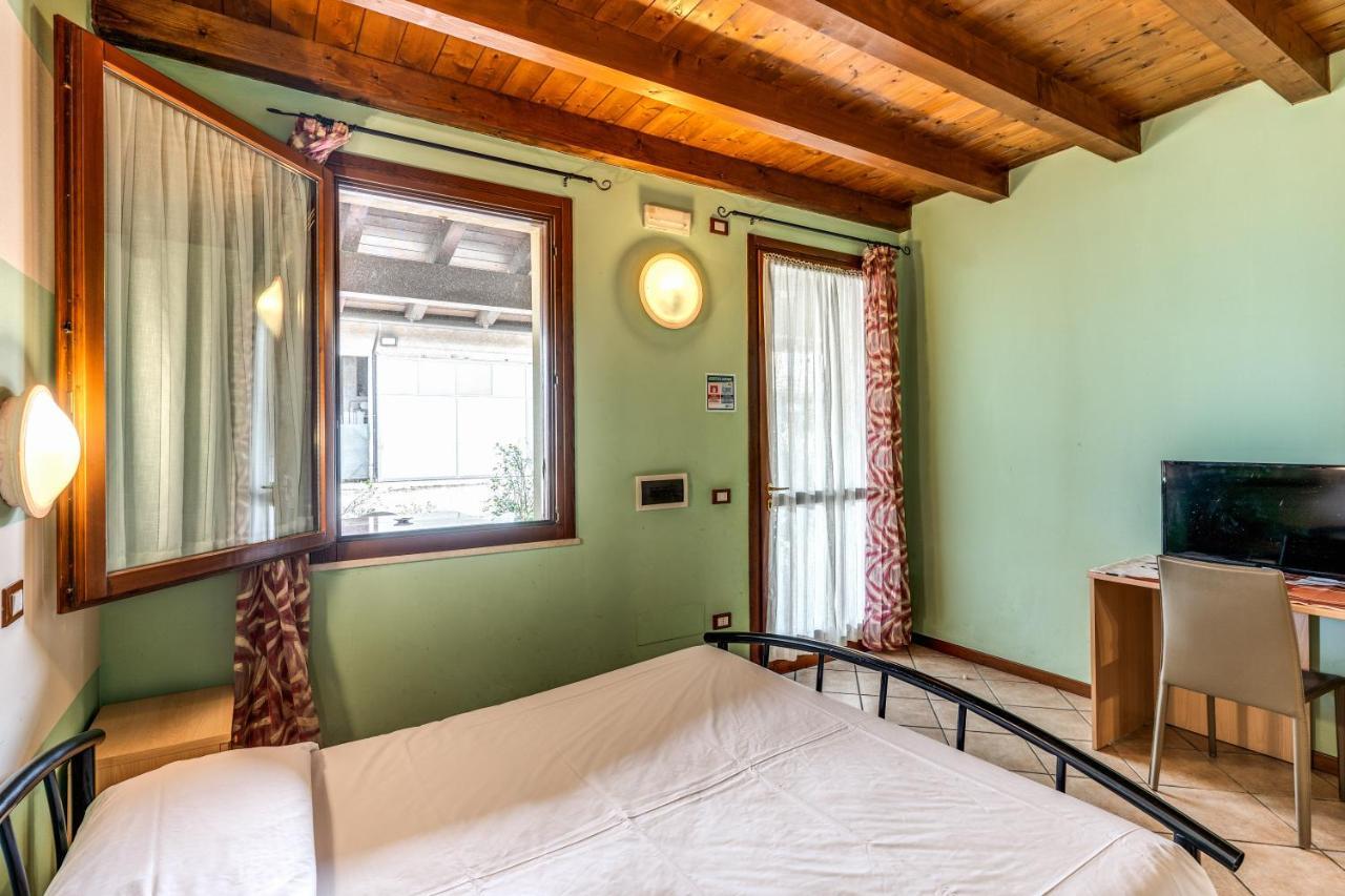 Agriturismo Pozzo Fiorito Castiglione Delle Stiviere Bagian luar foto