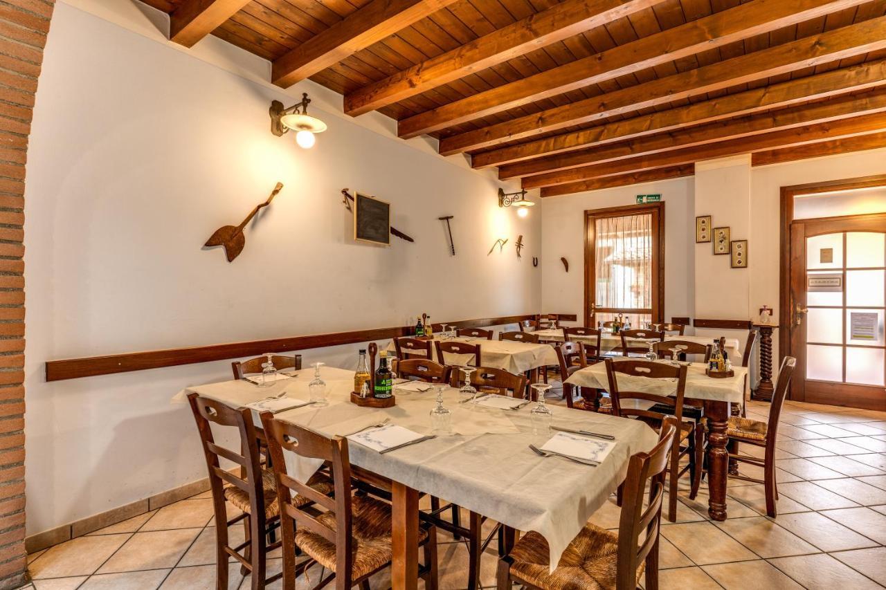 Agriturismo Pozzo Fiorito Castiglione Delle Stiviere Bagian luar foto