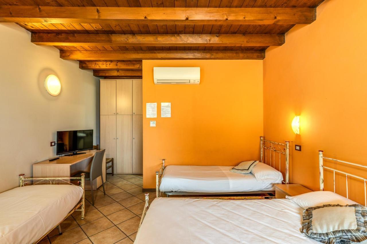 Agriturismo Pozzo Fiorito Castiglione Delle Stiviere Bagian luar foto