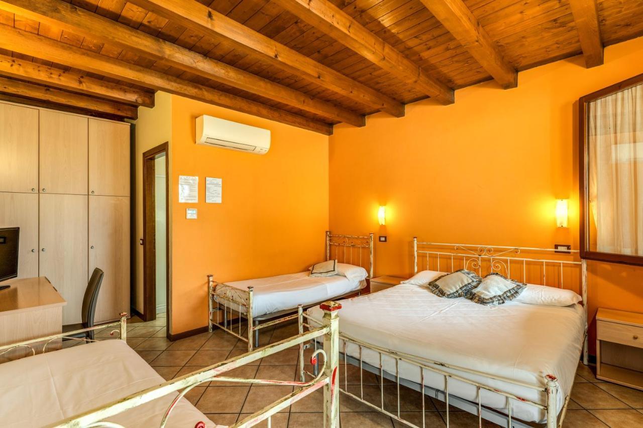 Agriturismo Pozzo Fiorito Castiglione Delle Stiviere Bagian luar foto