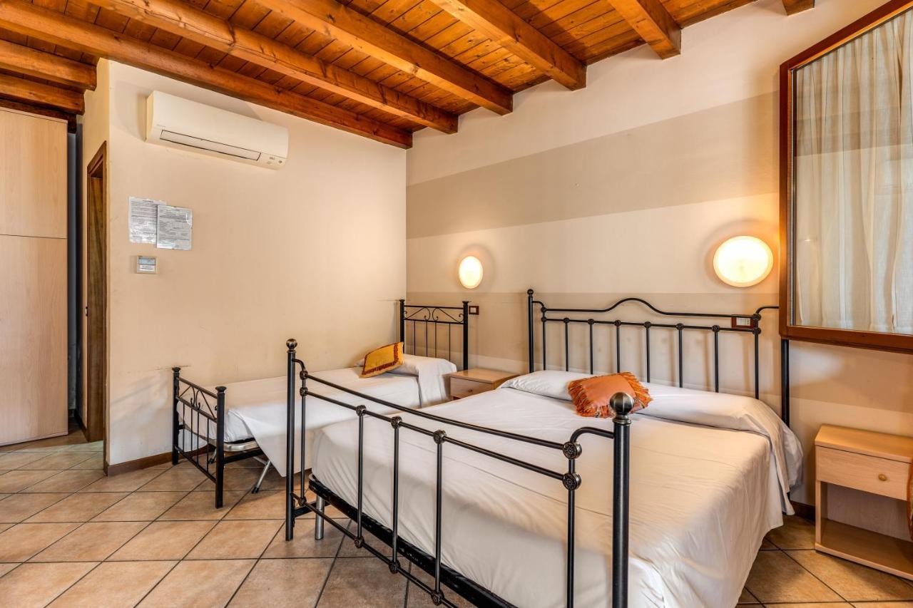 Agriturismo Pozzo Fiorito Castiglione Delle Stiviere Bagian luar foto